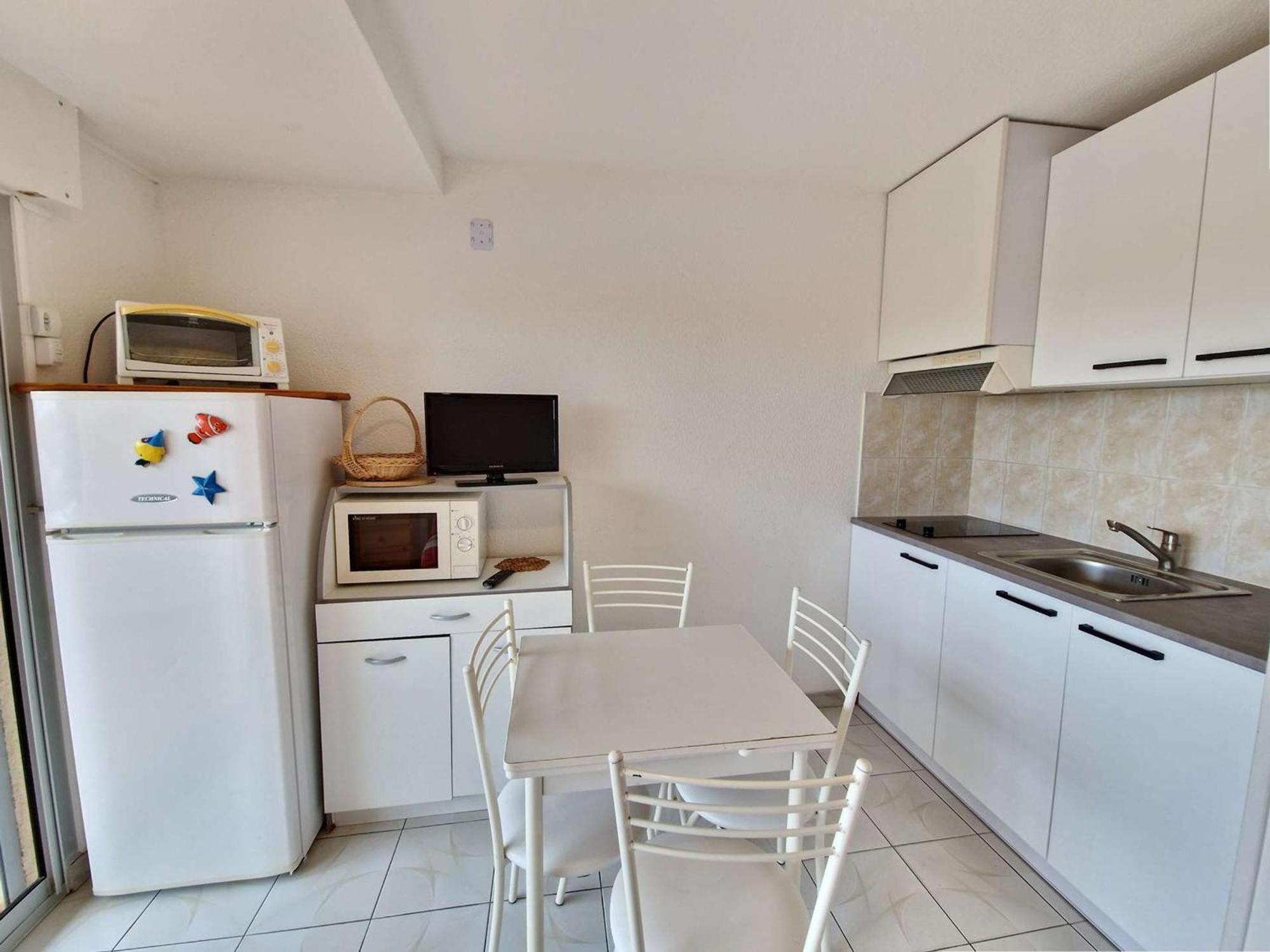 Studio Cabine Cosy Avec Terrasse, Acces Direct Plage Et Parking Prive, 2-4 Pers, Animaux Ok - Fr-1-387-139 مارسيلان المظهر الخارجي الصورة